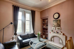 Stylish Luxury 2-Bed Serviced Apartment in Heart of West End SSE Hydro Botanic Gardens